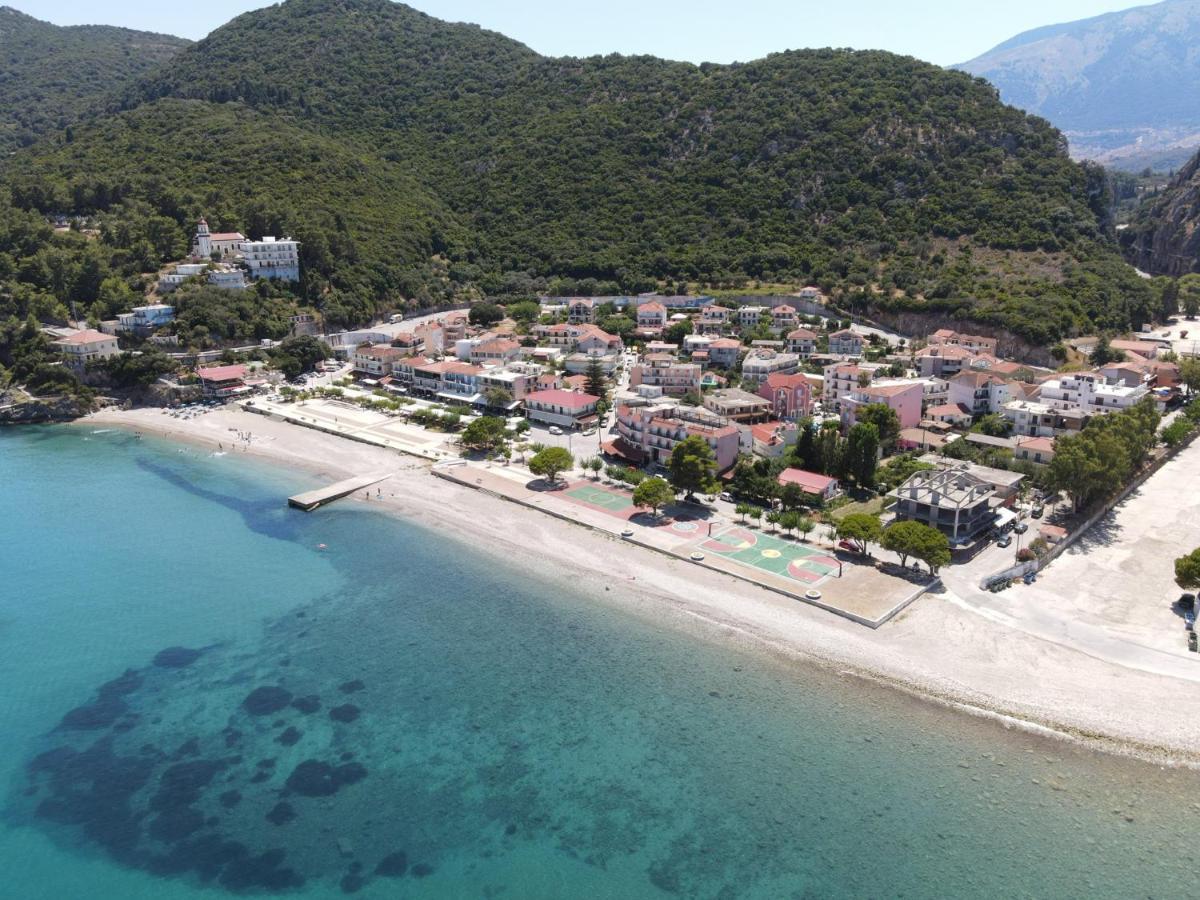 Valsamis Villa Apartments Poros  Bagian luar foto